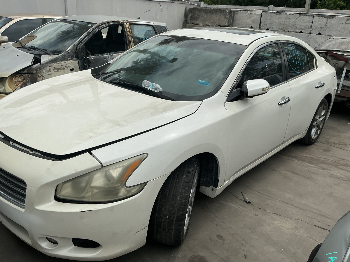 Photo of 2009 Nissan Maxima