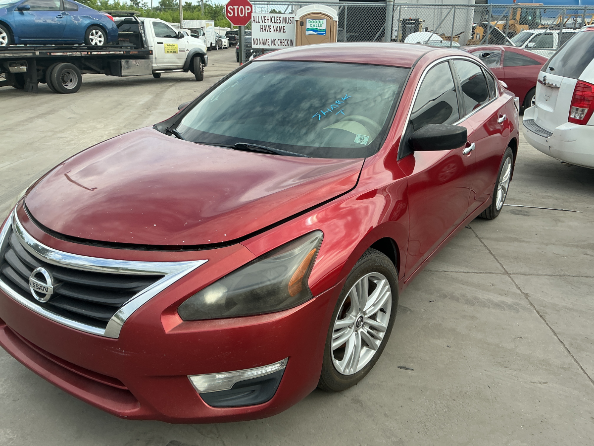 Photo of 2014 Nissan Altima