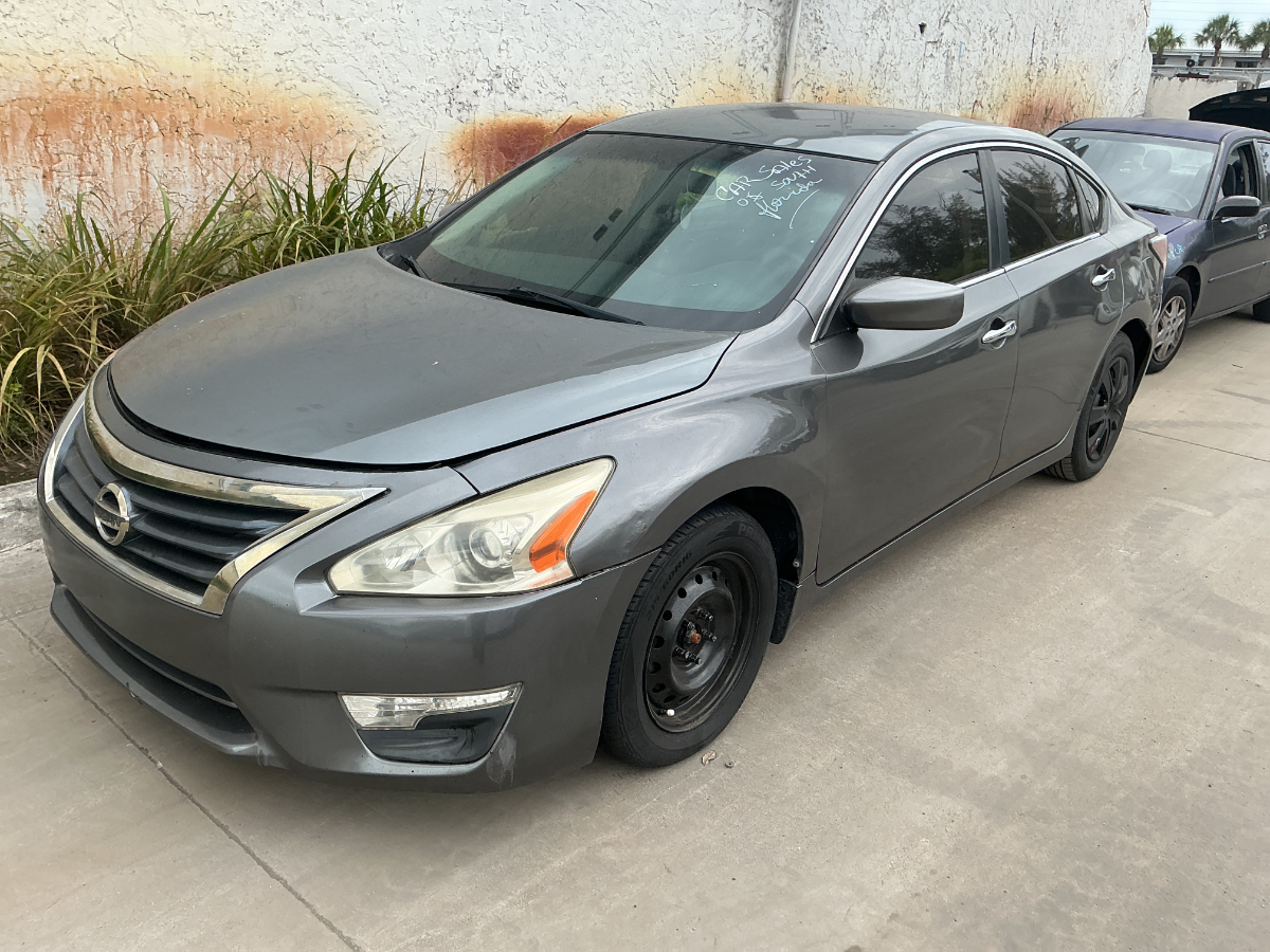 Photo of 2014 Nissan Altima