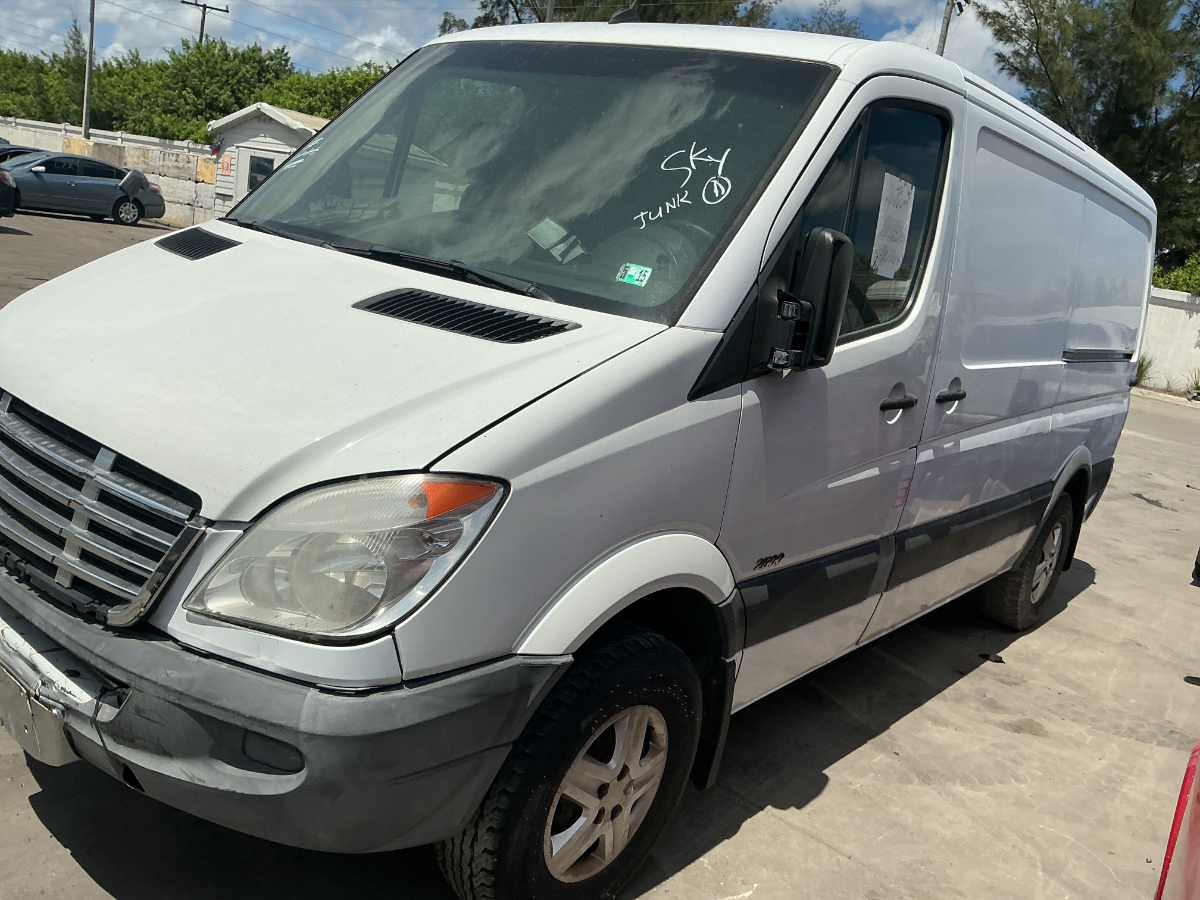 Photo of 2010 Freightliner Sprinter 2500