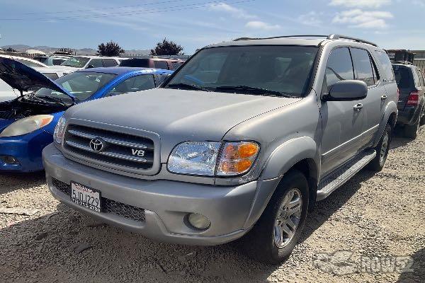 Photo of 2004 Toyota Sequoia