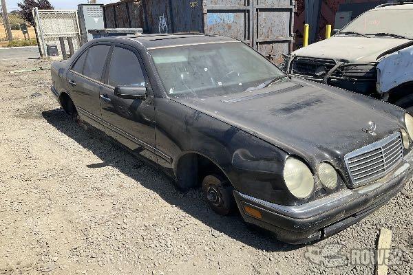 Photo of 1999 Mercedes-Benz E-Class