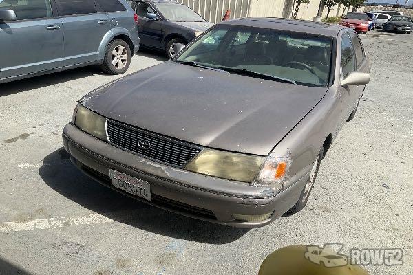 Photo of 1998 Toyota Avalon