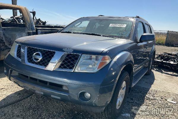 Photo of 2005 Nissan Pathfinder