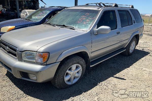 Photo of 2001 Nissan Pathfinder