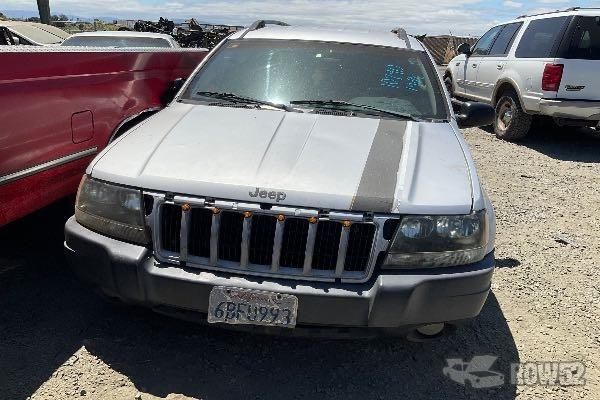 Photo of 2004 Jeep Grand Cherokee