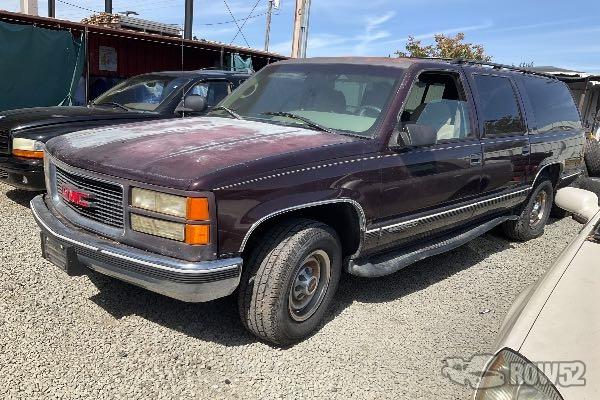Photo of 1996 GMC Suburban