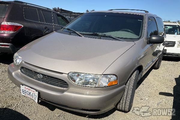 Photo of 2000 Nissan Quest