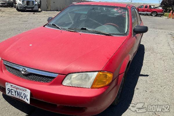Photo of 2000 Mazda Protege