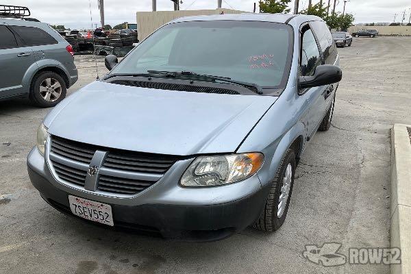 Photo of 2005 Dodge Caravan