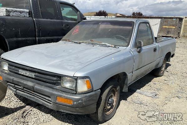 Photo of 1991 Toyota Pickup