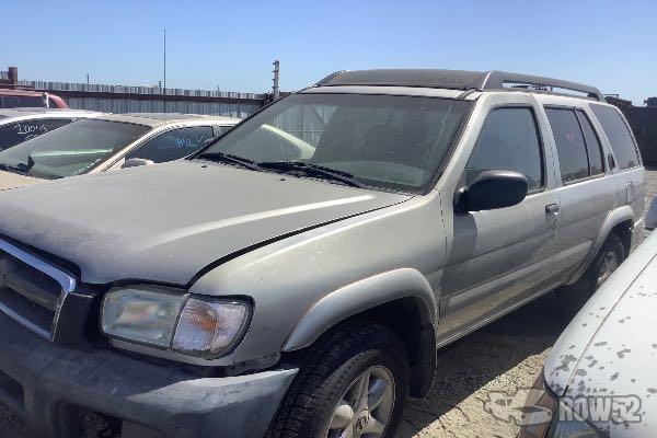 Photo of 2002 Nissan Pathfinder