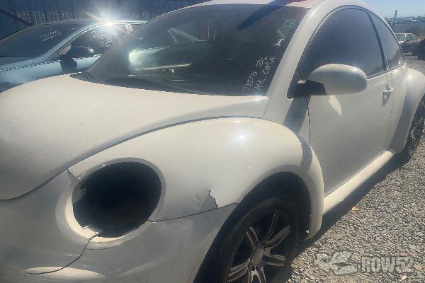 Photo of 2003 Volkswagen New Beetle