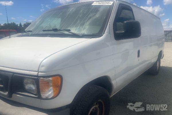 Photo of 2003 Ford Econoline