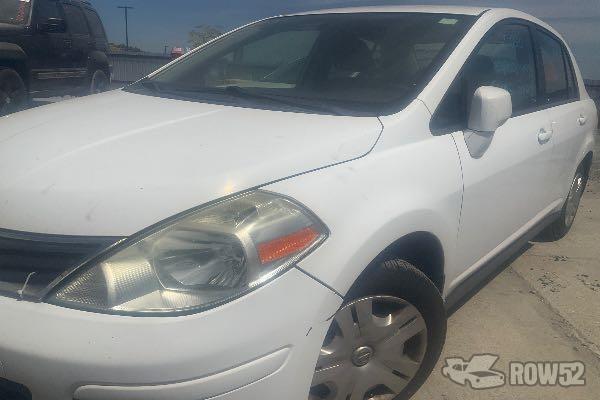Photo of 2010 Nissan Versa