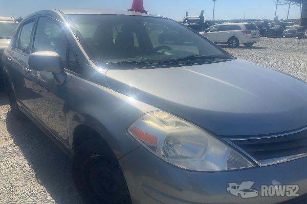 Photo of 2010 Nissan Versa