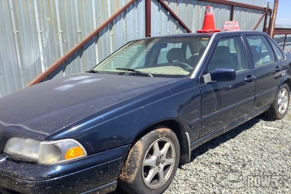 Photo of 1998 Volvo S70