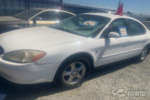 Photo of 2001 Ford Taurus