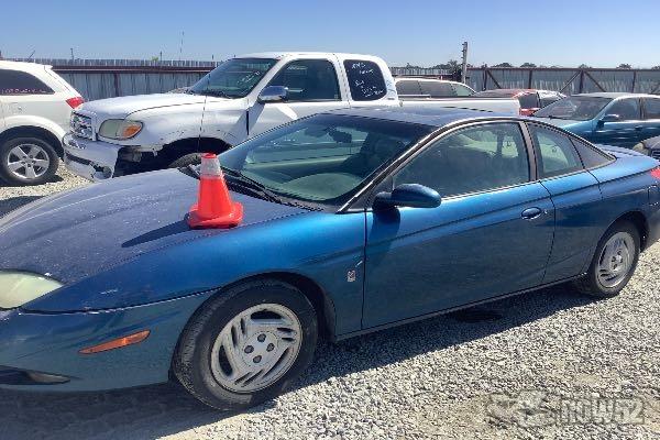Photo of 2002 Saturn SC