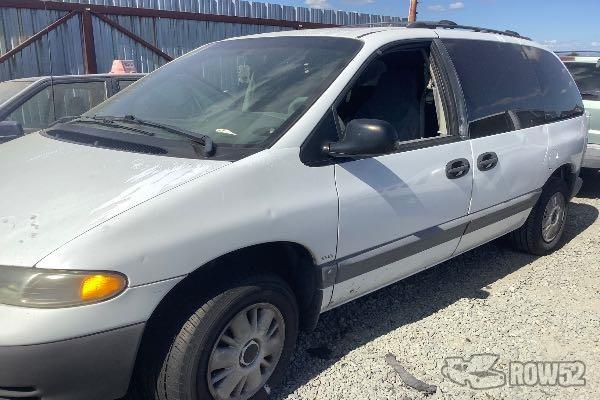 Photo of 1996 Plymouth Voyager