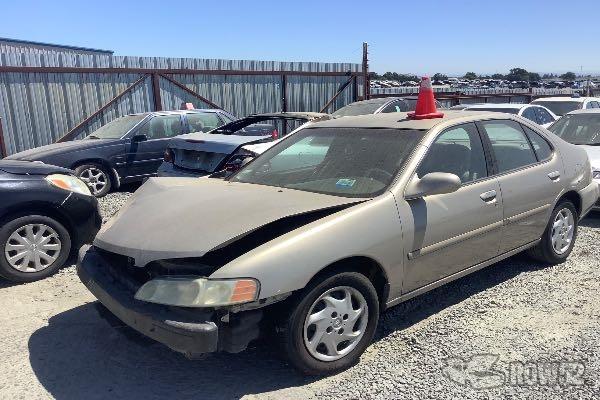 Photo of 2001 Nissan Altima