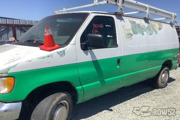 Photo of 2001 Ford Econoline