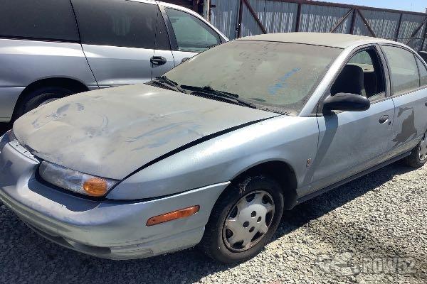 Photo of 2002 Saturn SL