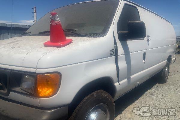 Photo of 2005 Ford Econoline