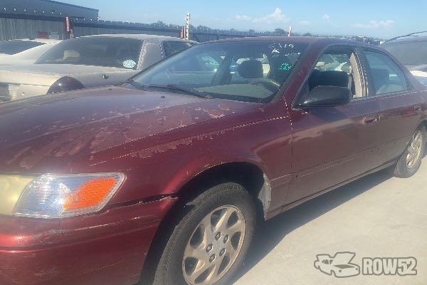 Photo of 2000 Toyota Camry