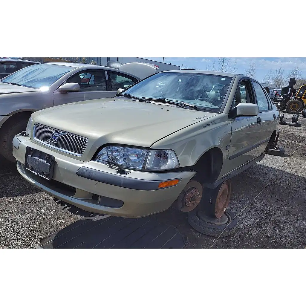 Photo of 2001 Volvo S40