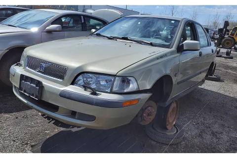 Photo of 2001 Volvo S40