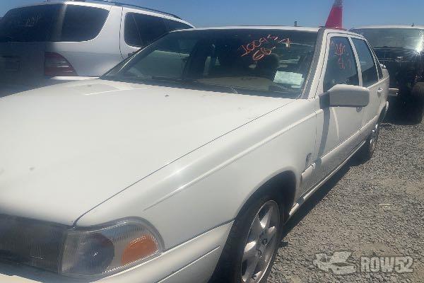 Photo of 1999 Volvo S70