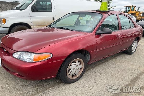 Photo of 1999 Ford Escort