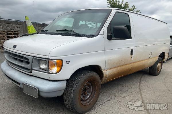 Photo of 2000 Ford Econoline