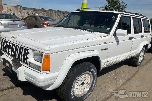 Photo of 1991 Jeep Cherokee