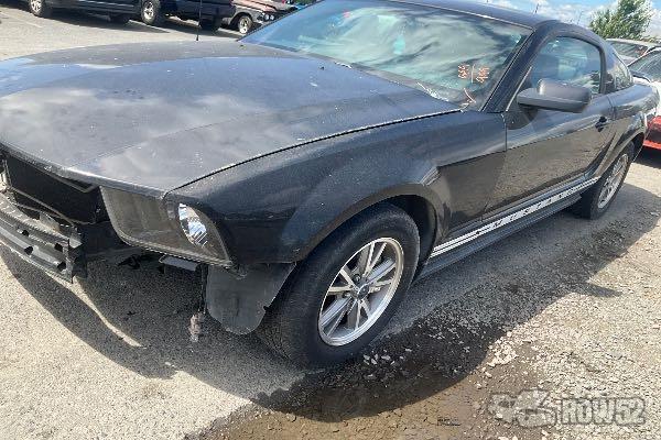 Photo of 2005 Ford Mustang