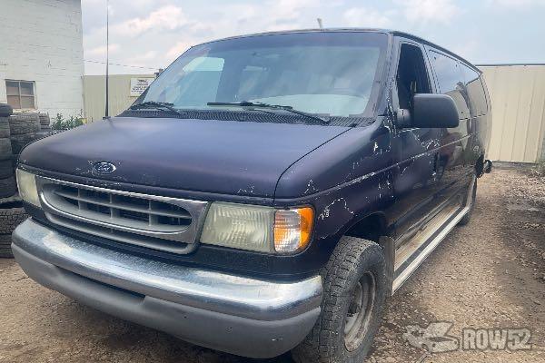 Photo of 2002 Ford Econoline