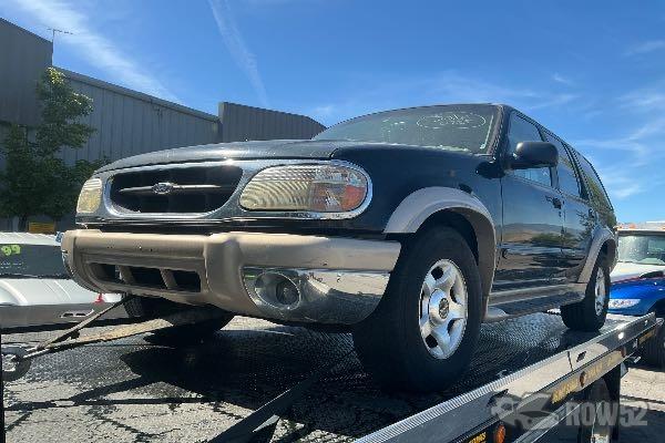Photo of 1999 Ford Explorer