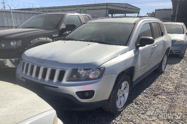 Photo of 2014 Jeep Compass