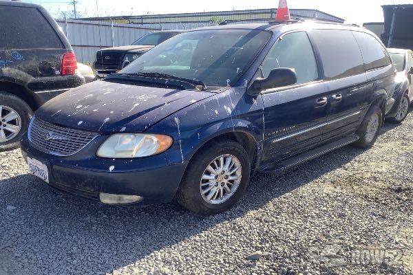 Photo of 2001 Chrysler Town & Country