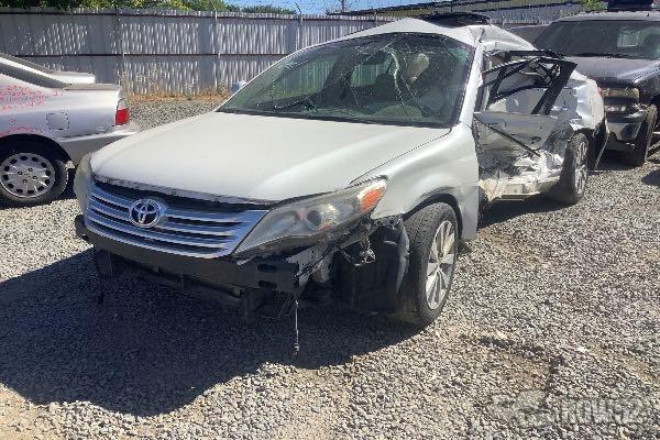 Photo of 2011 Toyota Avalon