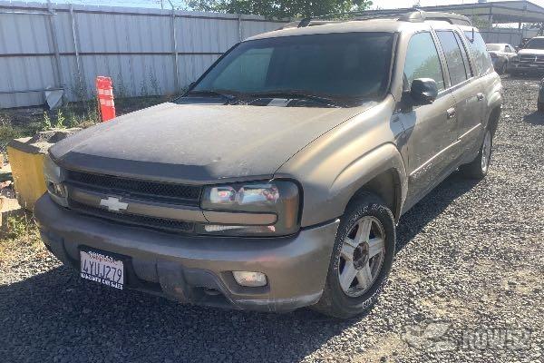 Photo of 2002 Chevrolet Trailblazer