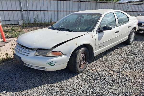 Photo of 2000 Plymouth Breeze