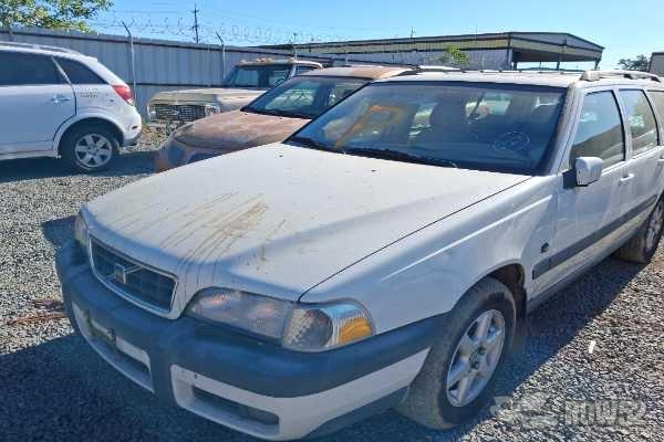 Photo of 1998 Volvo XC70