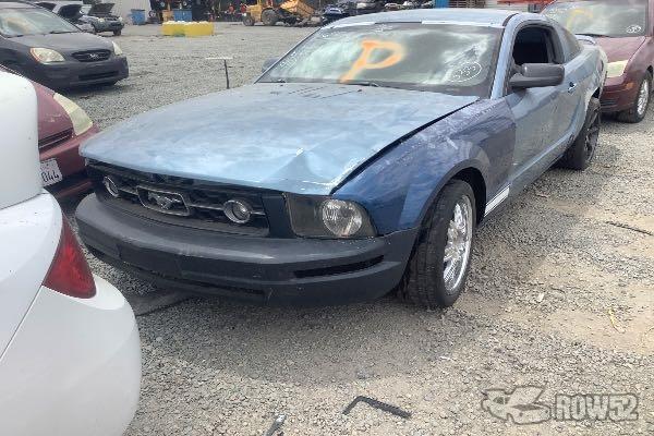 Photo of 2006 Ford Mustang