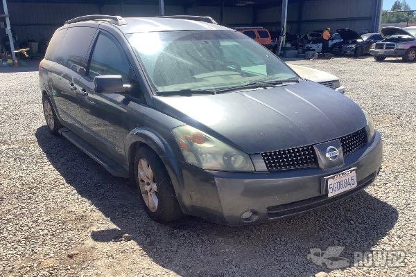 Photo of 2004 Nissan Quest