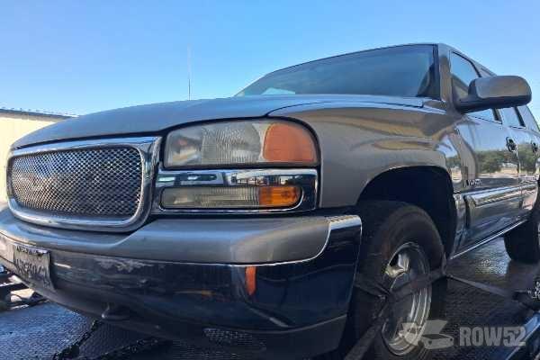 Photo of 2002 GMC Yukon