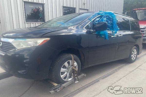 Photo of 2012 Nissan Quest