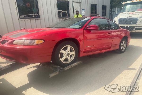 Photo of 2001 Pontiac Grand Prix