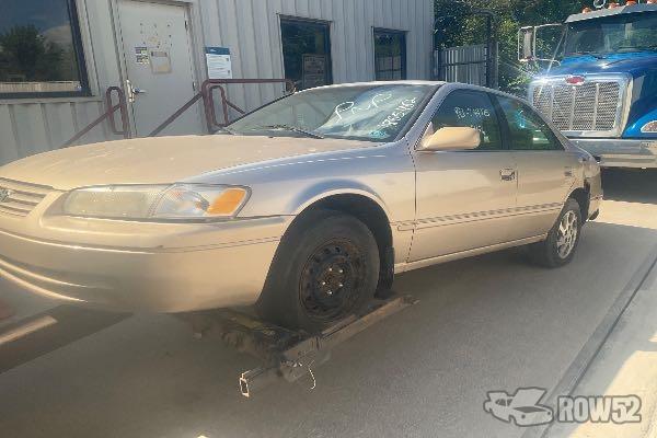 Photo of 1999 Toyota Camry